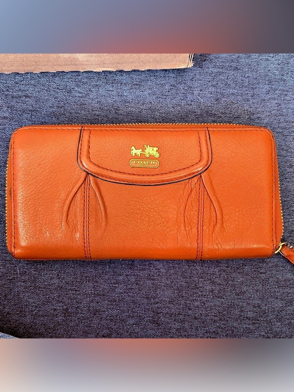 COACH Retail 2011-2014 era Madison pleated leather accordion wallet -Saddle